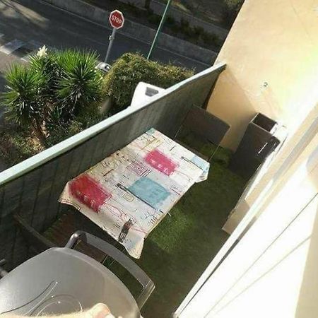 Studio 150M De La Plage La Seyne-sur-Mer Exterior photo